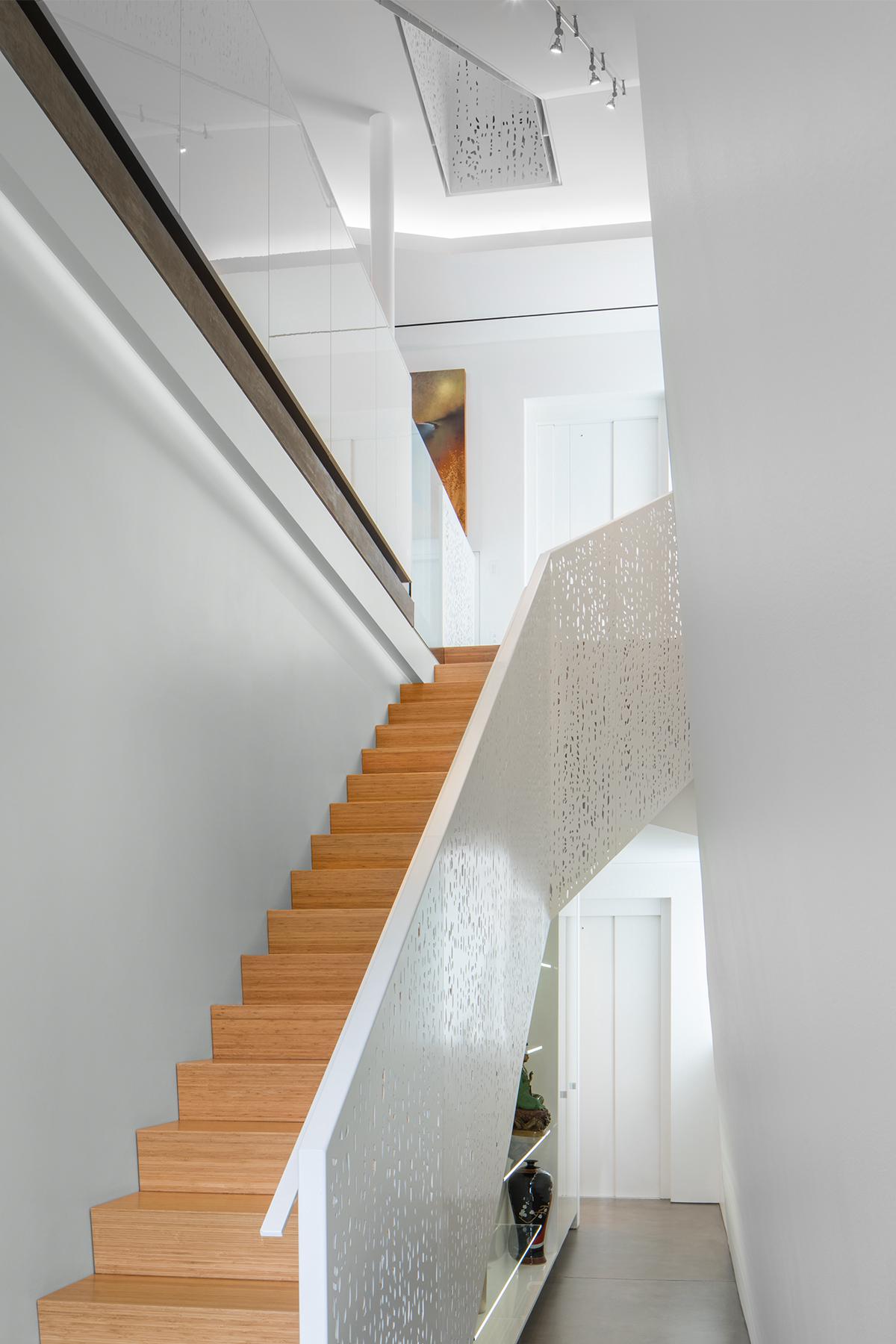 Stair Hall, Ascending — littleBIG House